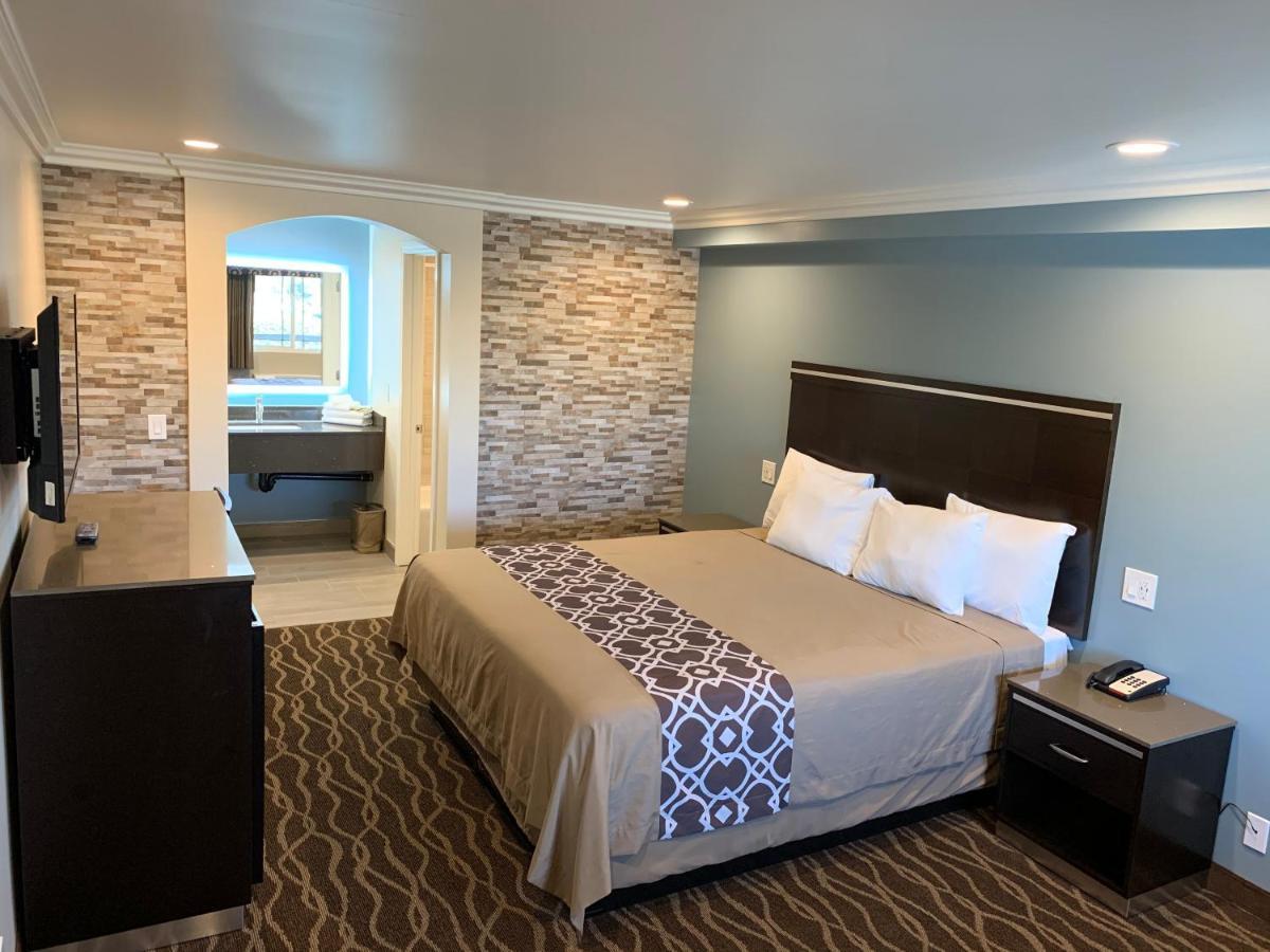 Walnut Inn & Suites ウェストコビーナ エクステリア 写真