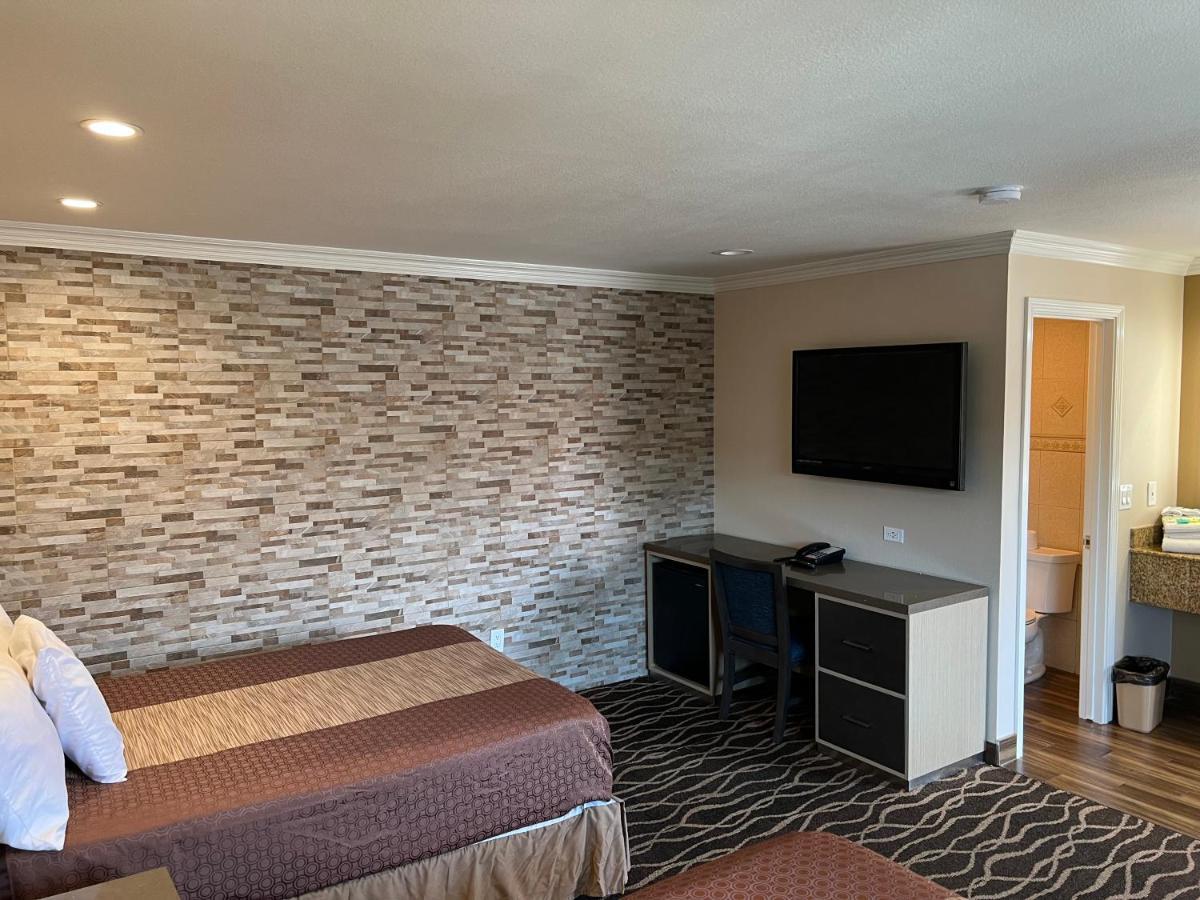 Walnut Inn & Suites ウェストコビーナ エクステリア 写真