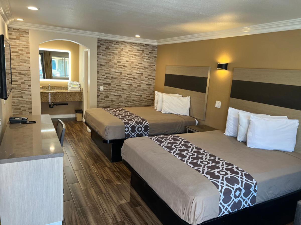 Walnut Inn & Suites ウェストコビーナ エクステリア 写真